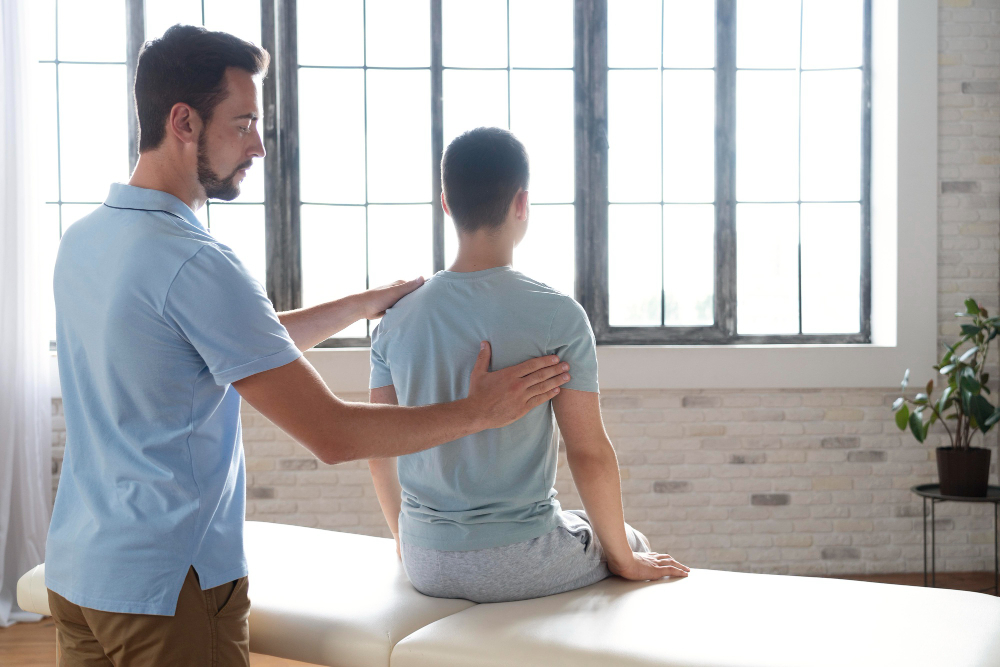 Upper and Middle Back Pain - Chiropractor - Chiropractic Care